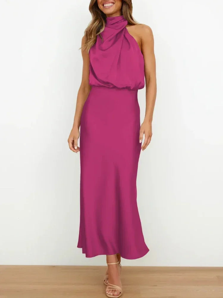 Vestido Feminino Midi Acetinado com Modelagem Acinturada Gola Alta e Detalhe Drapeado Elegante