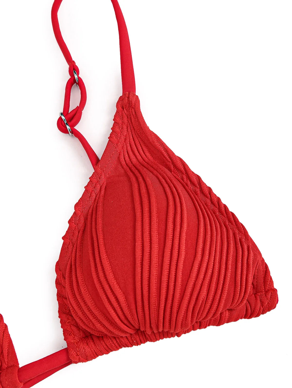 Biquíni feminino com textura em ondas.